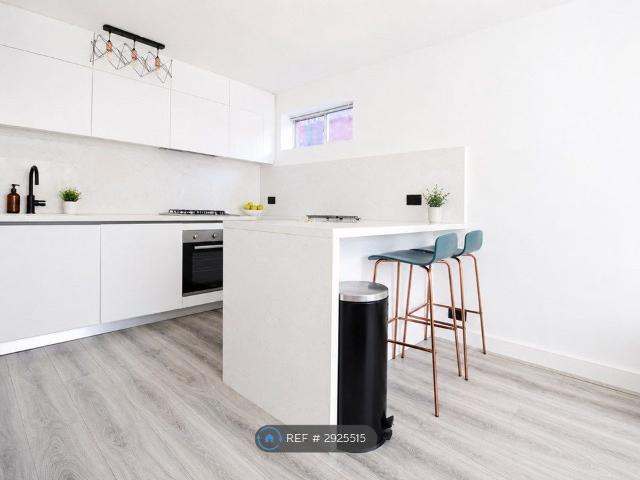 Apartment for rent in London Borough of Croydon, Addiscombe