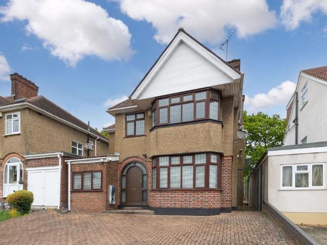 House for rent in Kingsbury, Greater London