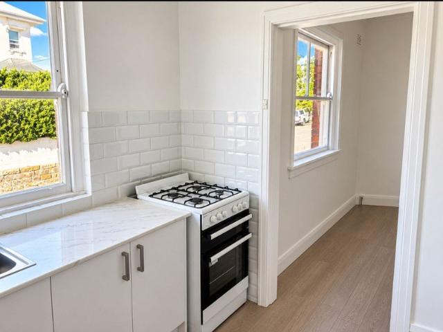 Apartment for rent in Lower North Shore, Sydney