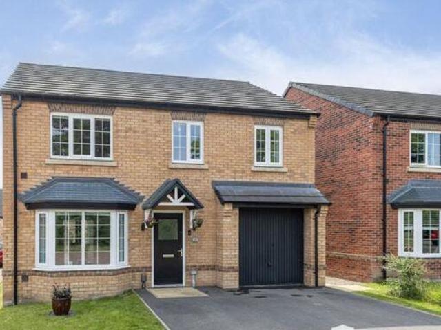House for sale in Mirfield, West Yorkshire