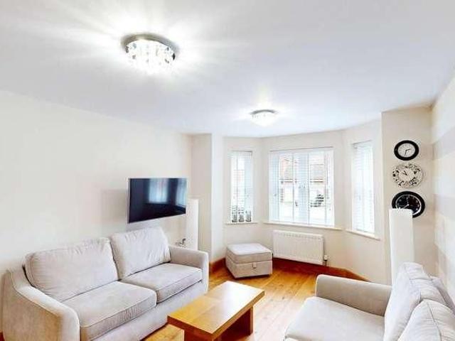 Apartment for rent in Daisy Hill, Lee Bank