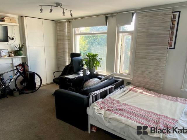 Studio for rent in Clapham Junction, Greater London