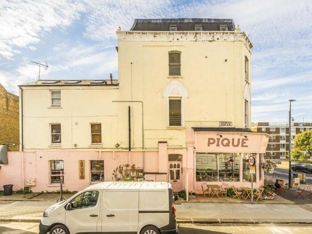 Apartment for rent in London Borough of Wandsworth, Greater London