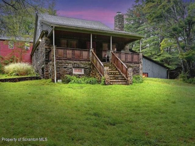 House for sale in Canadensis
