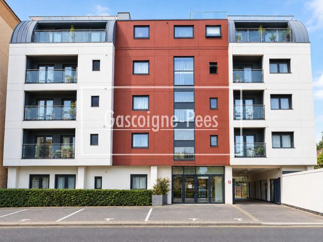 Apartment for rent in West Byfleet, Woking
