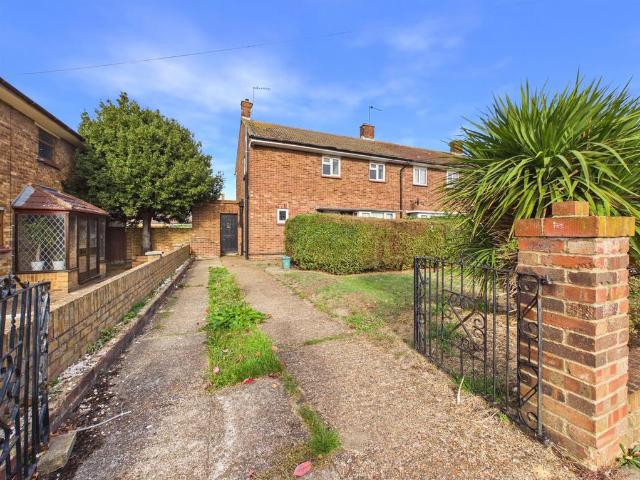 House for rent in Stockley Est., Greater London