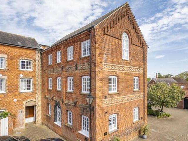 House for sale in Chelmondiston, Suffolk
