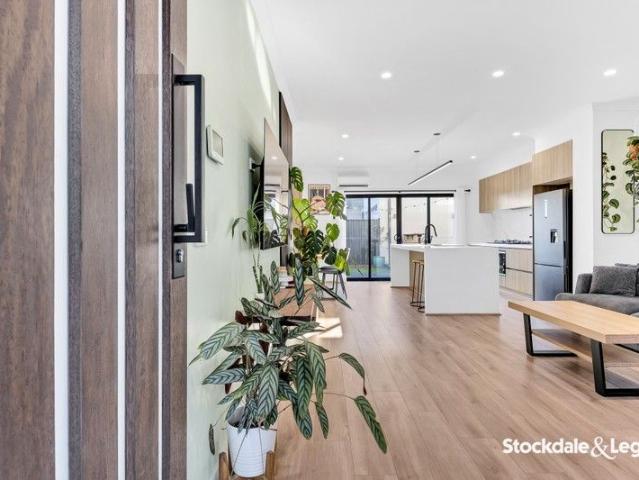 Townhouse for sale in Camerons Creek, Victoria