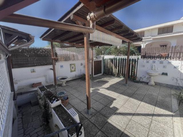 Casa in vendita a Lavinio, Anzio