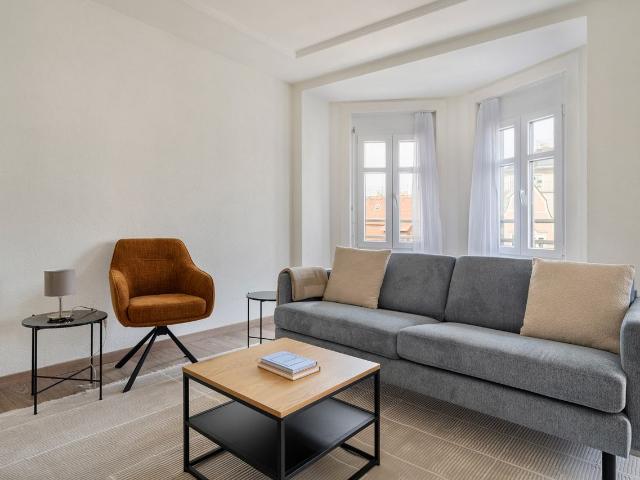 Apartment mieten in Einigen, Zürich