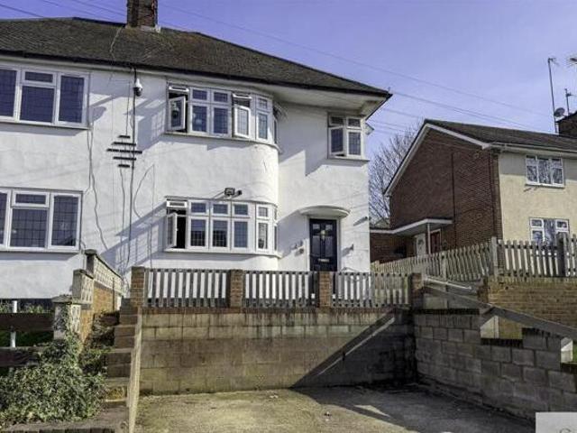 House for sale in Pouchen End, Hertfordshire