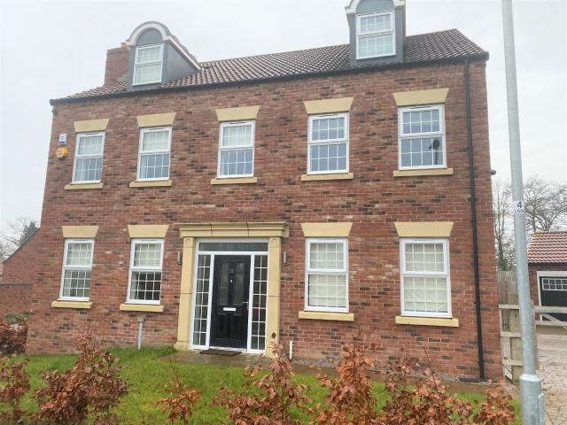 House for rent in Weetwood, Leeds