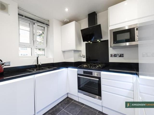 Studio for rent in Shepherd's Bush, Greater London