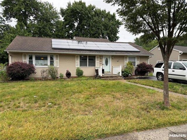 House for sale in Paramus, New Jersey