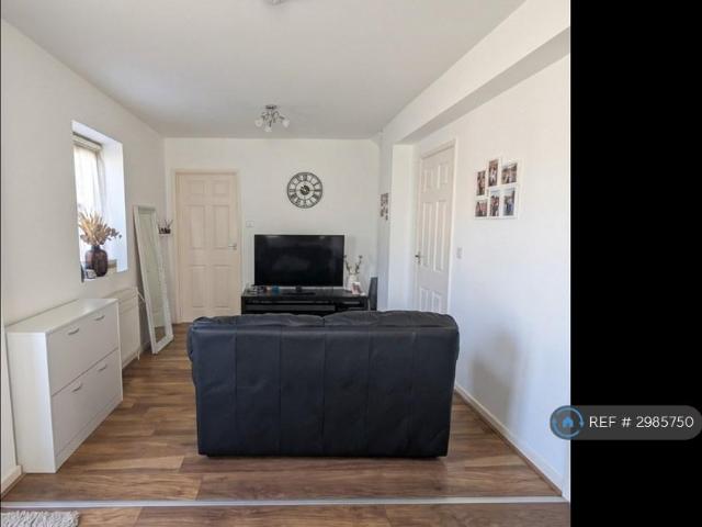 House for rent in Ickenham, Greater London