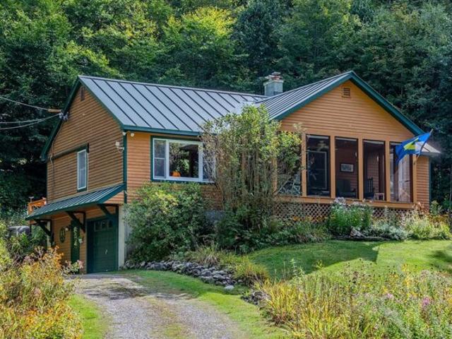 House for sale in Sunderland, Bennington County
