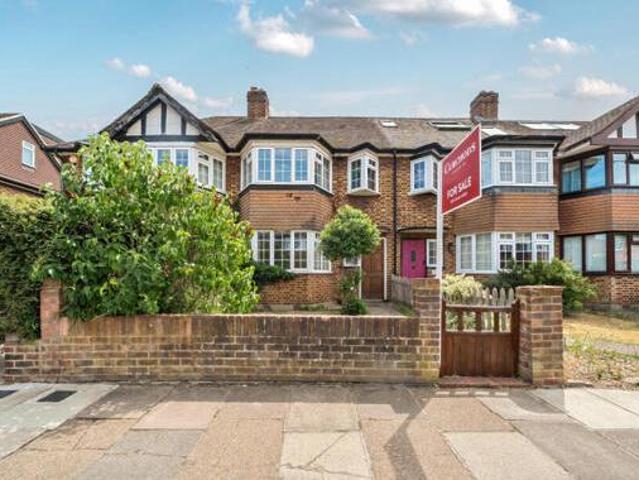 House for sale in Deepcut, Surrey