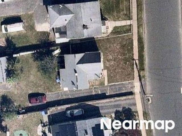 House for sale in East Hartford