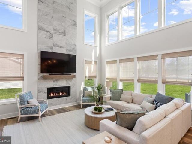House for sale in Frankford