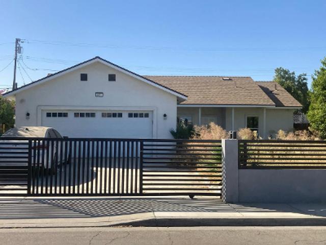 House for sale in Bakersfield, Kern County