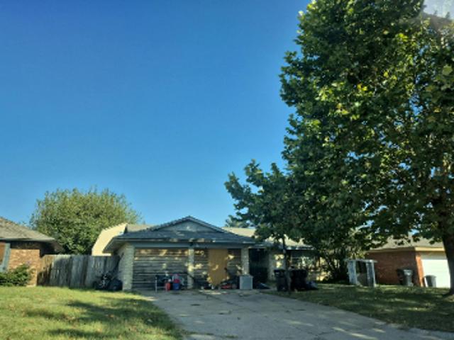 House for sale in Moore, Cleveland County