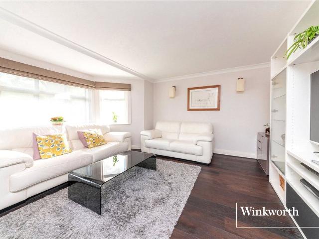 Apartment for rent in West Finchley, Greater London