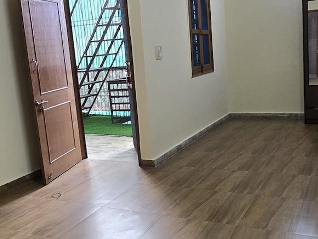 Property for rent in Deri