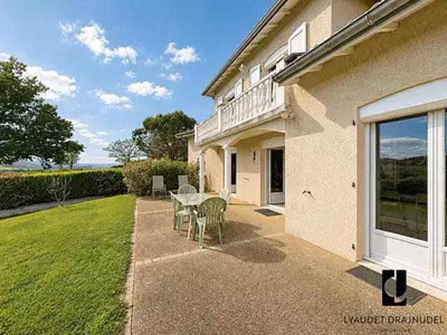 Maison vente à Roanne, Lay