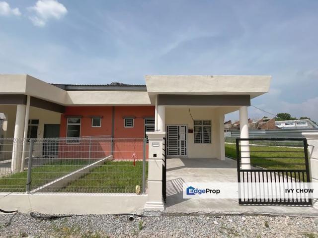 House for sale in Layang-layang, Johor