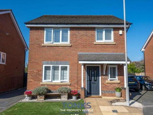 House for sale in Halesowen, West Midlands