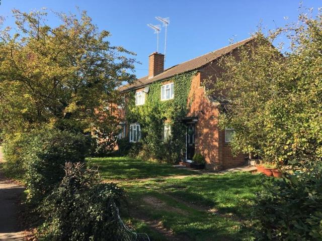 Apartment for rent in Chalfont St. Peter, Denham