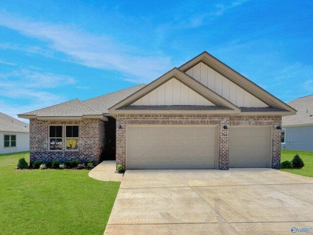 House for sale in Harvest, Alabama