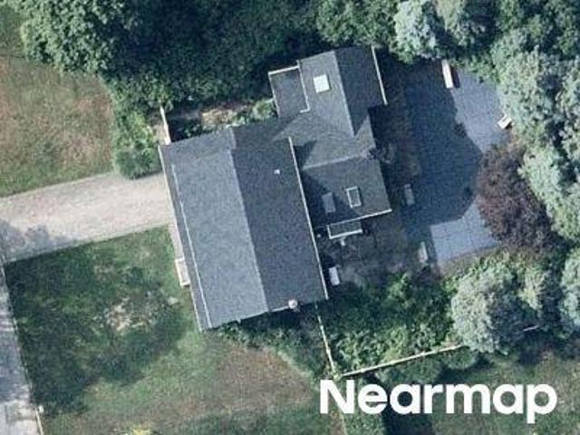 House for sale in Centereach
