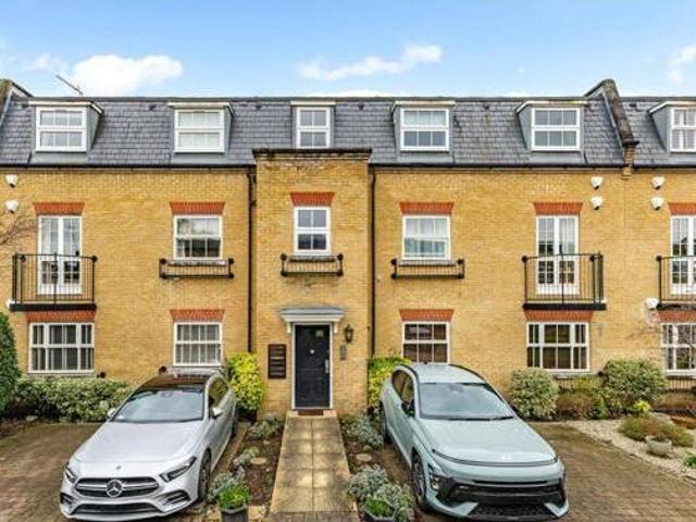 House for sale in Brentford End, Greater London