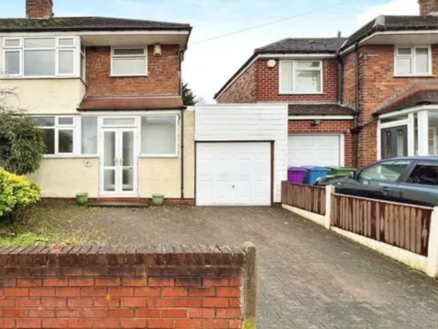 House for rent in Woolton, Calderstones