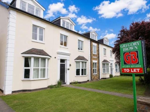 Apartment for rent in Birch Green, Lower Halliford