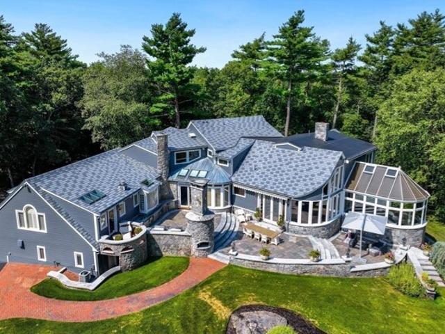 House for sale in Hingham, Plymouth County