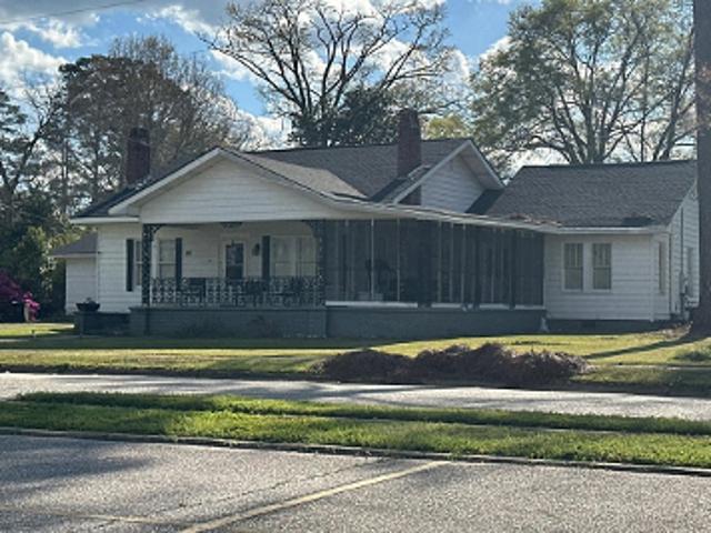 House for sale in Monroeville, Alabama