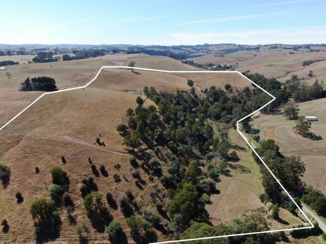 Cottage for sale in Loch, Victoria