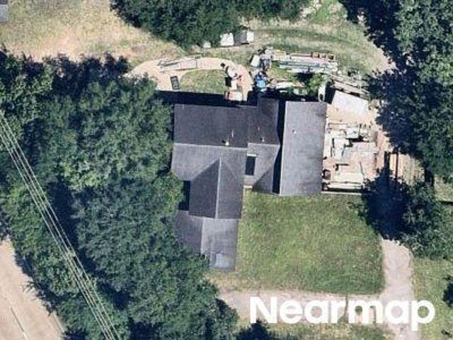 House for sale in Pinehurst, Texas