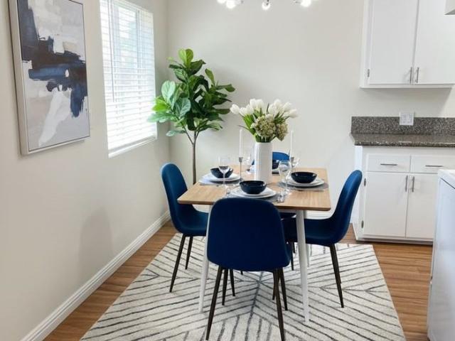 Apartment for rent in Long Beach, California