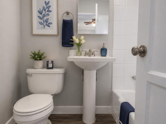 Apartment for rent in Long Beach, California