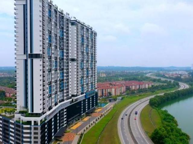 Serviced Residence for sale in Puchong, Majlis Bandaraya Subang Jaya