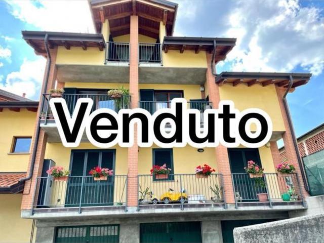Appartamento in vendita a Albizzate, Lombardia