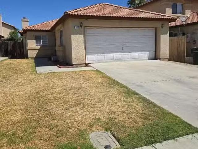 House for rent in Corona