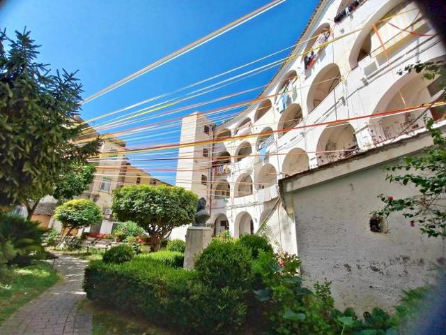 Capannone in vendita a Formia, Lazio