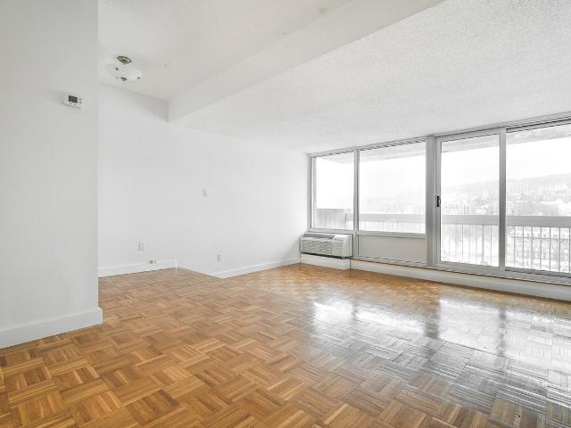 Apartment for rent in St. Leonard's, Quebec
