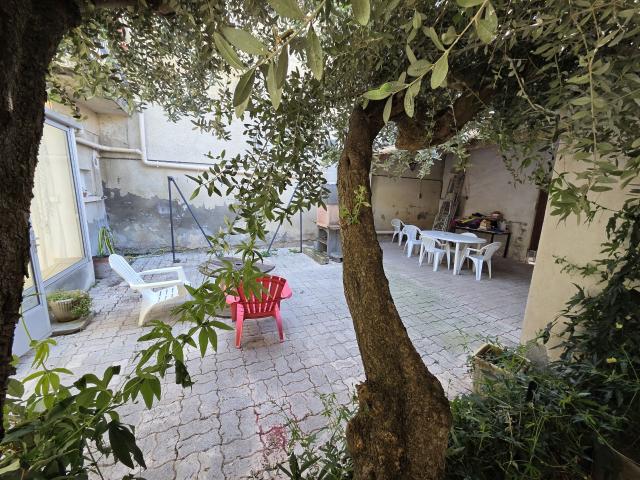 Maison vente à Nîmes, Le Cailar