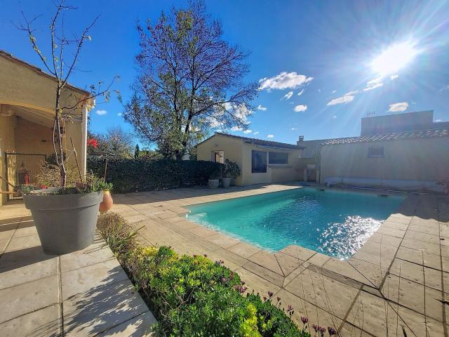Maison vente à Nîmes, Le Cailar