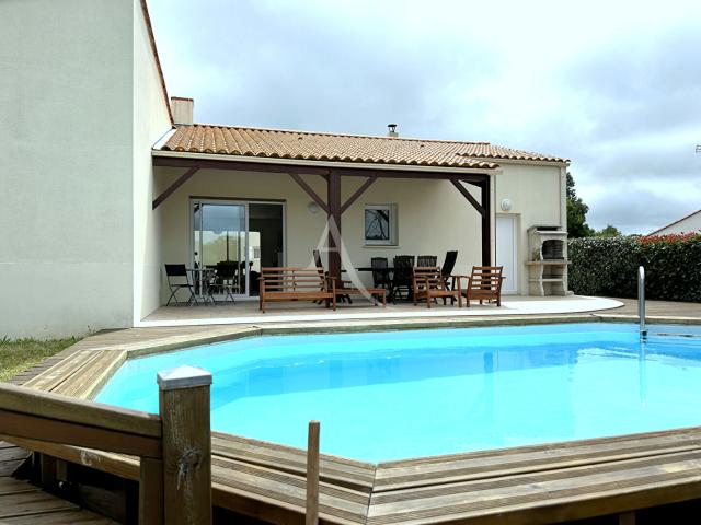 Maison vente à Le Champ-saint-père